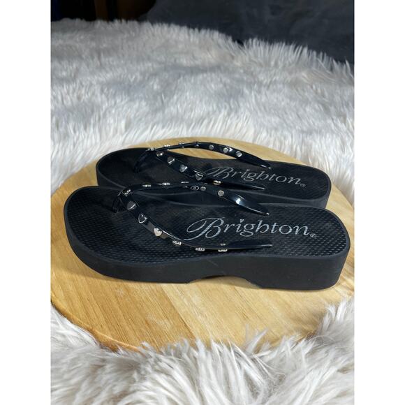 Brighton Flirty Platform Flip Flops Womens size 8 Black with Silver Brave Hearts - Picture 5 of 11